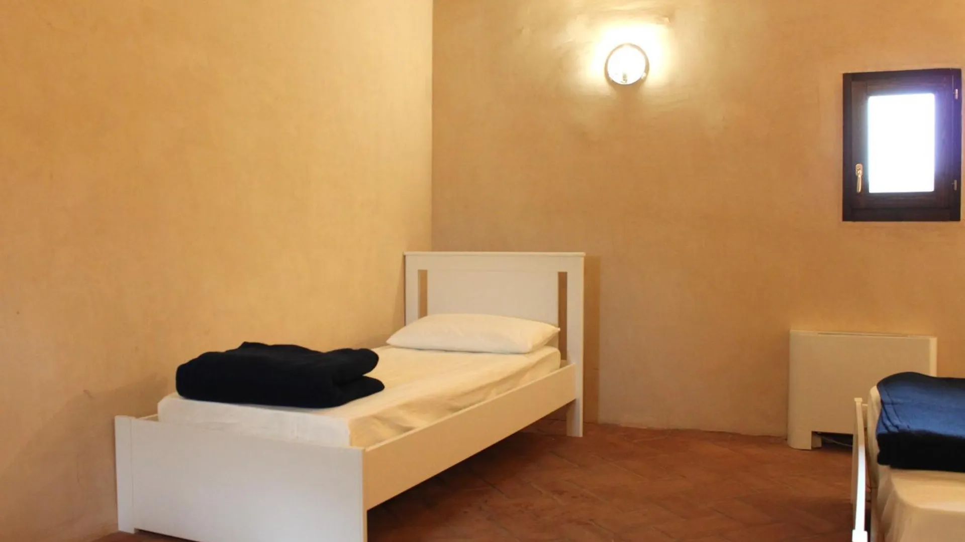 Ostello Contessa Ava Dei Lambardi Monteriggioni Hostel